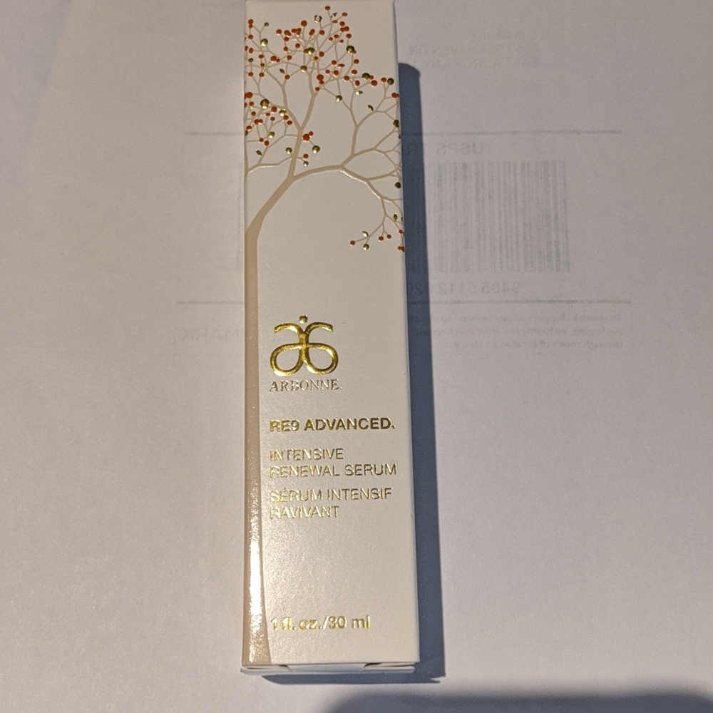 Arbonne Re9 intensive renewal serum, new in box